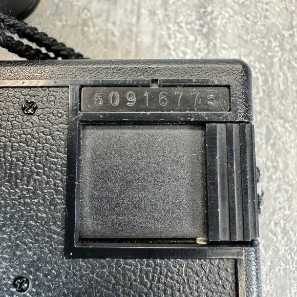 Vintage Rare - Copal Pocket 400 110 Film Point & Shoot Camera w/ Case Untested - Picture 8 of 9